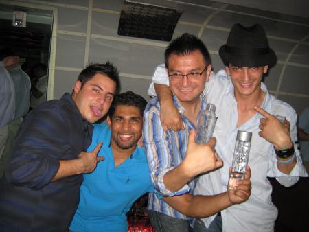 moi / boris / mo / juan